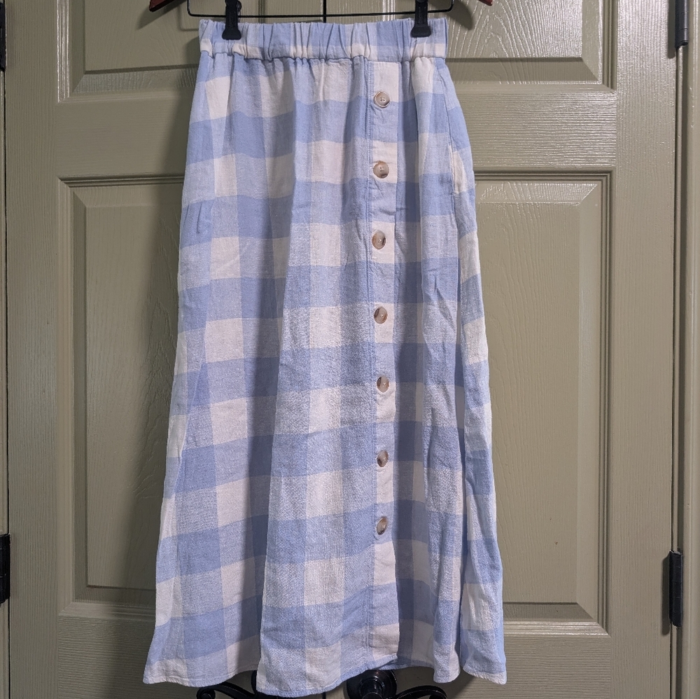 Madewell | Linen-Blend Side-Button Midi Skirt in Gingham Check - Picture 7 of 9
